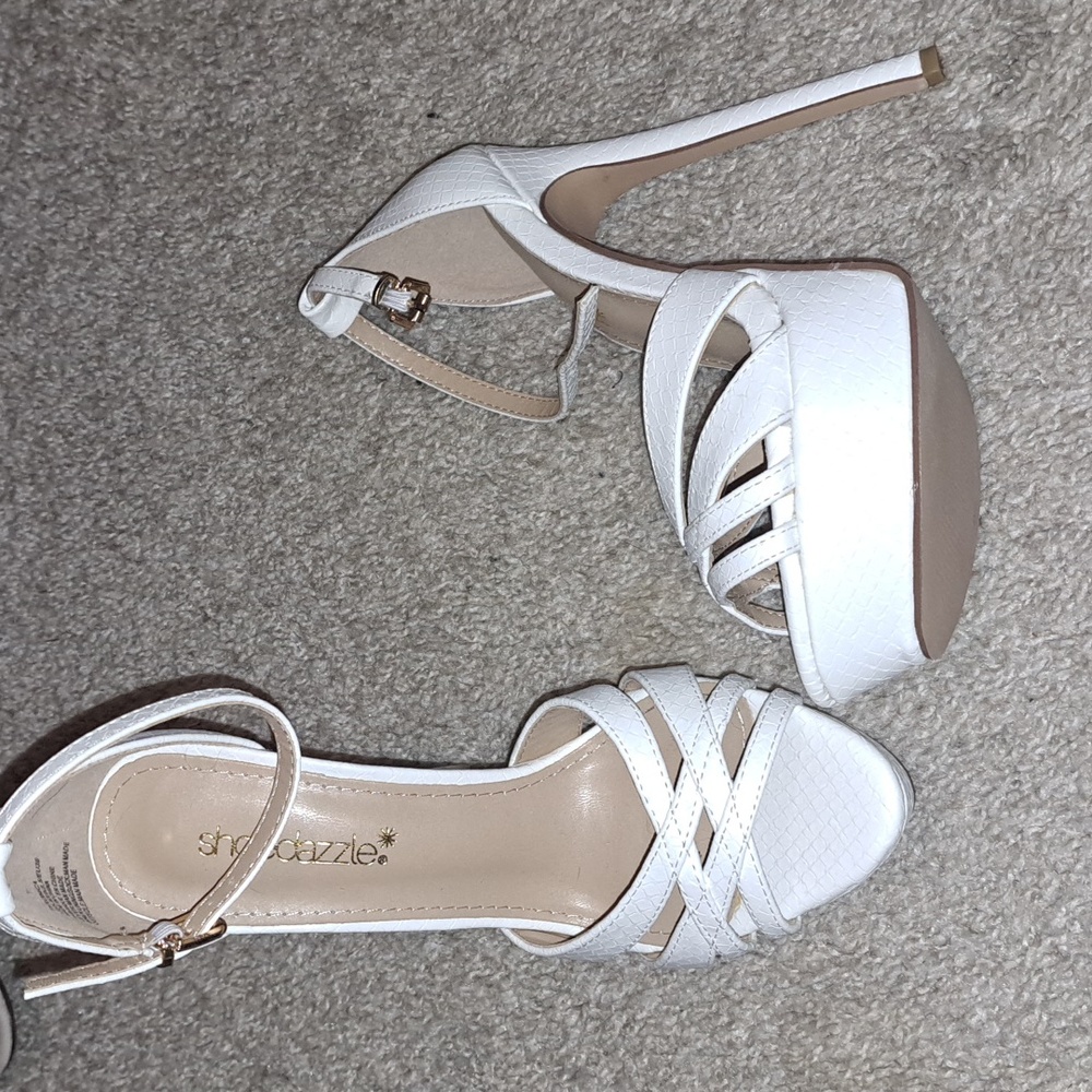 Never worn white scrappy platform heels